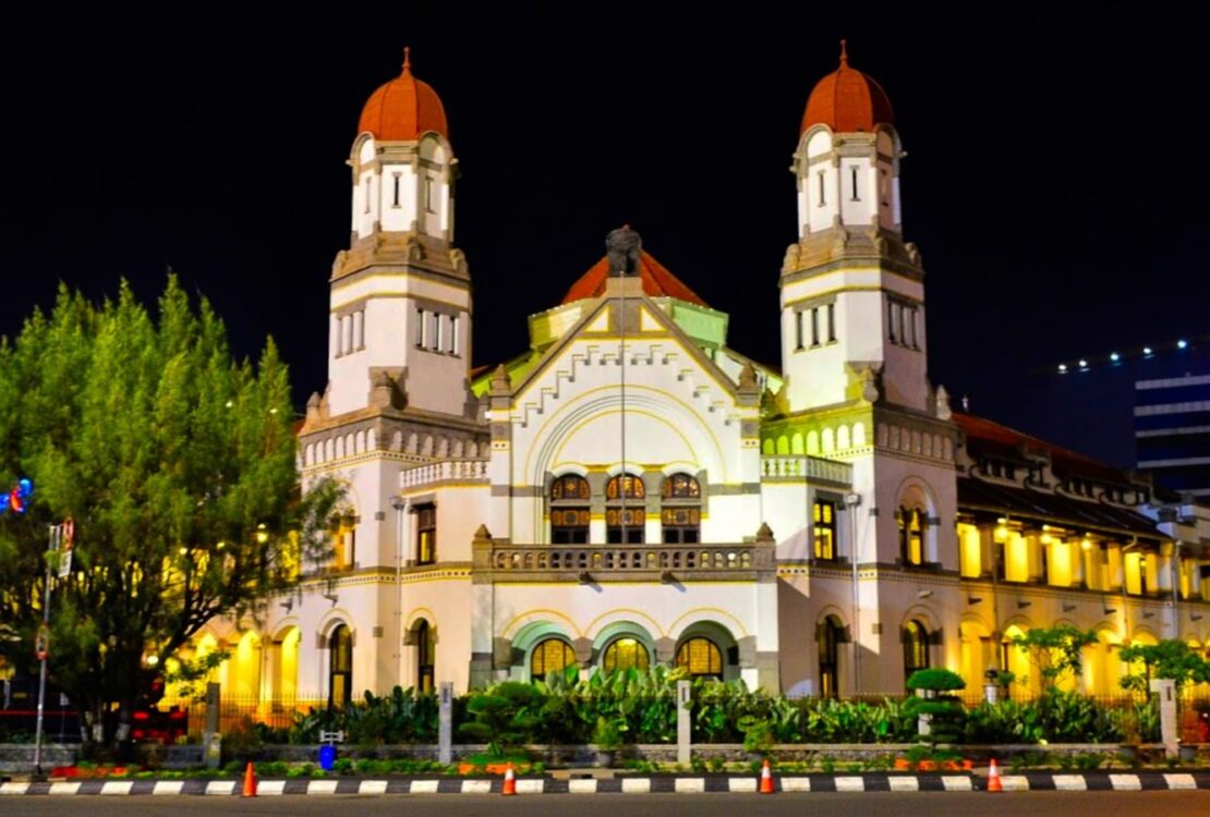 lawang sewu malam hari