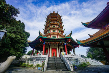 pagoda avalokitesvara semarang
