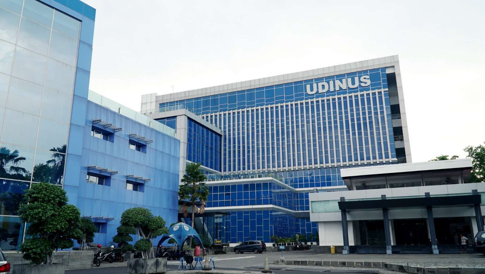 UDINUS SEMARANG